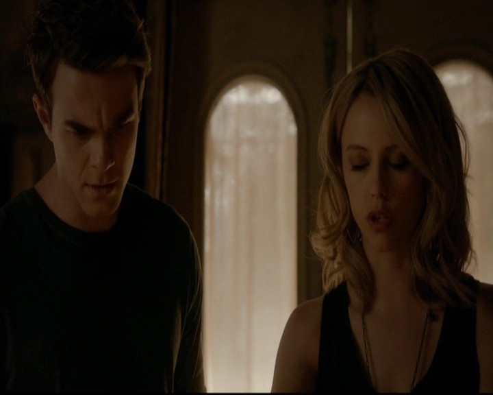 VampireDiariesWorld-dot-nl_TheOriginals_3x22TheBloodyCrown0217.jpg