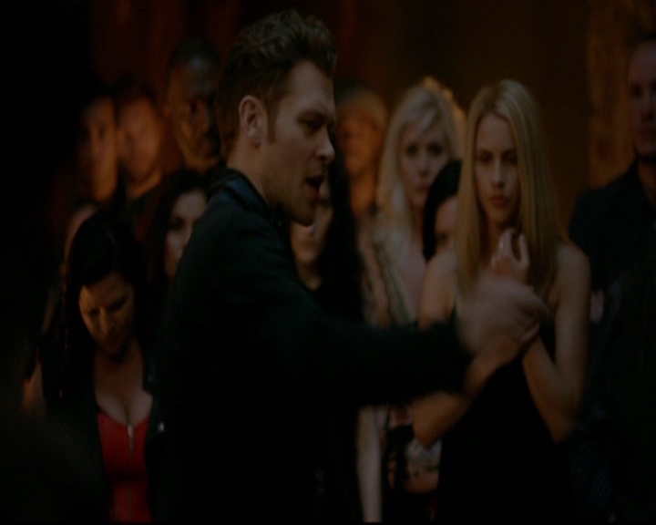 VampireDiariesWorld-dot-nl_TheOriginals_3x22TheBloodyCrown1740.jpg