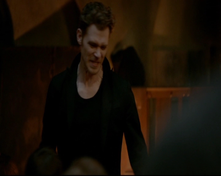 VampireDiariesWorld-dot-nl_TheOriginals_3x22TheBloodyCrown1887.jpg