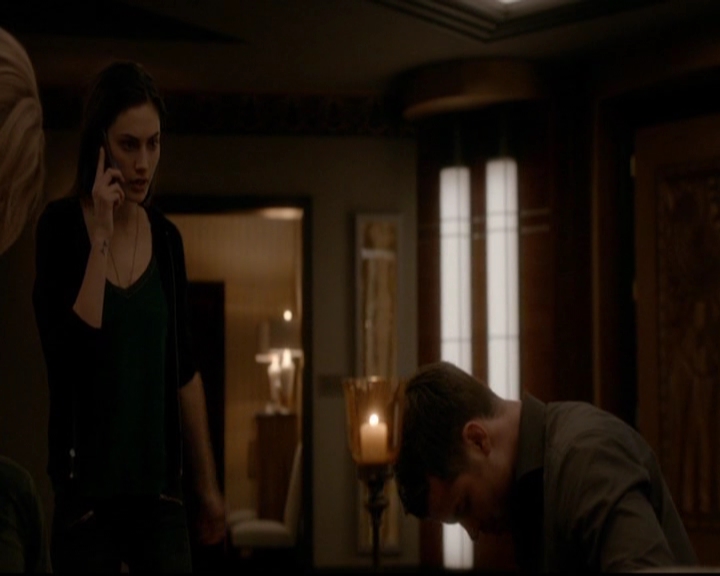 VampireDiariesWorld-dot-nl_TheOriginals_3x22TheBloodyCrown1925.jpg