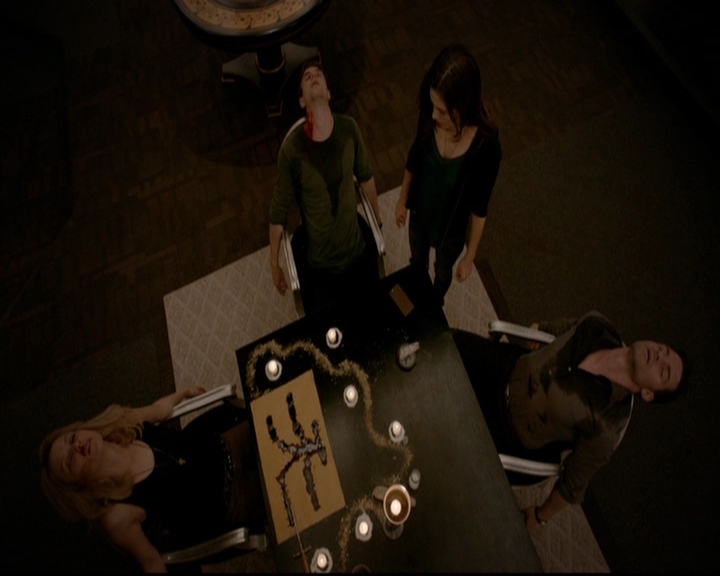 VampireDiariesWorld-dot-nl_TheOriginals_3x22TheBloodyCrown1983.jpg