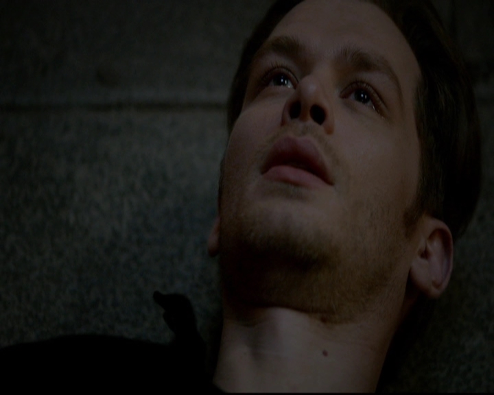 VampireDiariesWorld-dot-nl_TheOriginals_3x22TheBloodyCrown1994.jpg