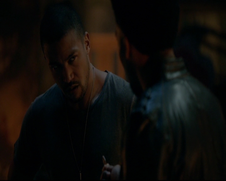 VampireDiariesWorld-dot-nl_TheOriginals_3x22TheBloodyCrown2022.jpg