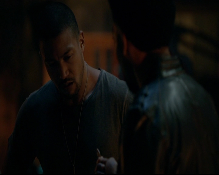 VampireDiariesWorld-dot-nl_TheOriginals_3x22TheBloodyCrown2023.jpg