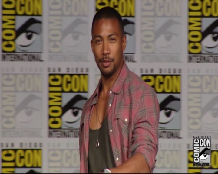 VampireDiariesWorld-dot-nl_TheOriginals_Season3-2015ComicConPanel0055.jpg