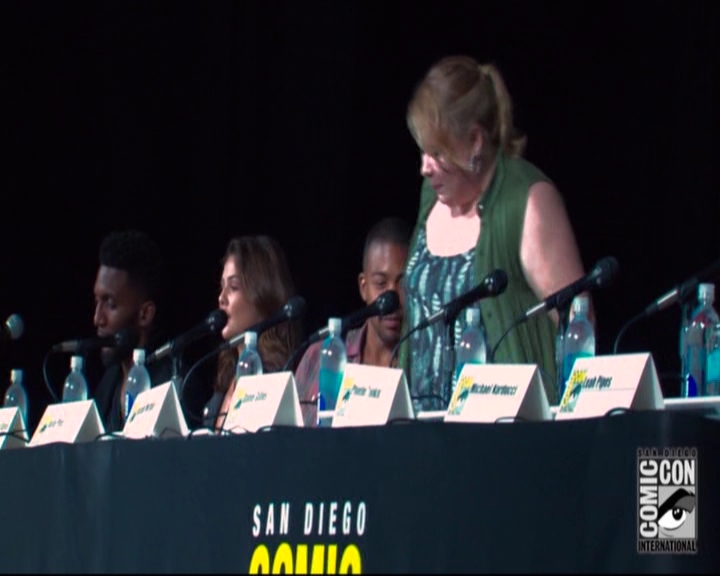 VampireDiariesWorld-dot-nl_TheOriginals_Season3-2015ComicConPanel0070.jpg