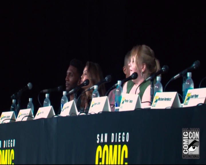 VampireDiariesWorld-dot-nl_TheOriginals_Season3-2015ComicConPanel0072.jpg