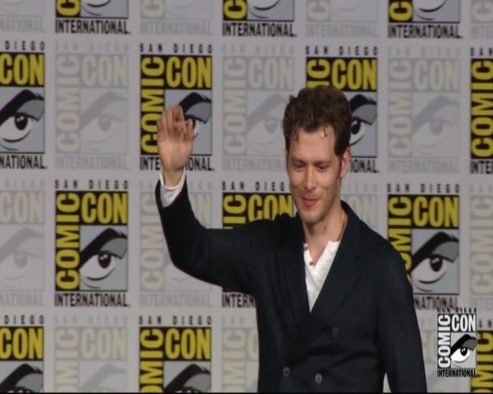 VampireDiariesWorld-dot-nl_TheOriginals_Season3-2015ComicConPanel0074.jpg