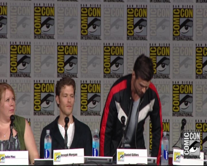 VampireDiariesWorld-dot-nl_TheOriginals_Season3-2015ComicConPanel0090.jpg