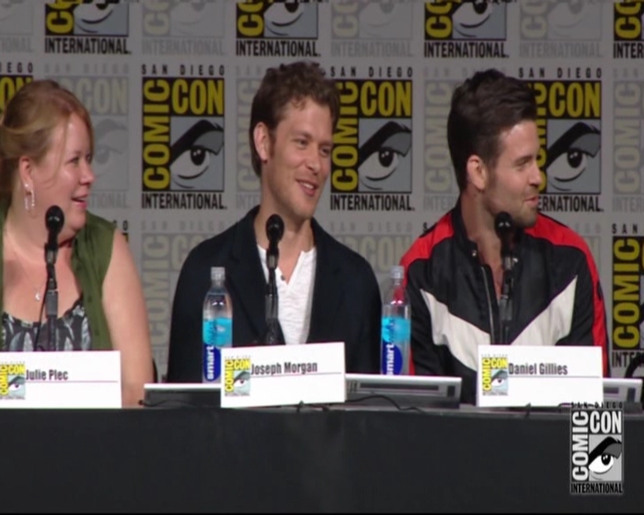 VampireDiariesWorld-dot-nl_TheOriginals_Season3-2015ComicConPanel0139.jpg