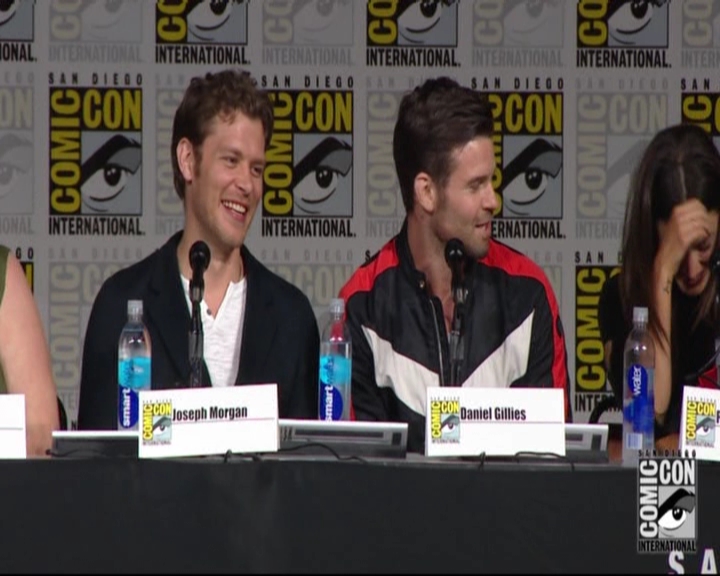 VampireDiariesWorld-dot-nl_TheOriginals_Season3-2015ComicConPanel0140.jpg