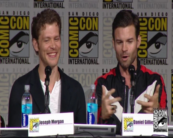 VampireDiariesWorld-dot-nl_TheOriginals_Season3-2015ComicConPanel0227.jpg