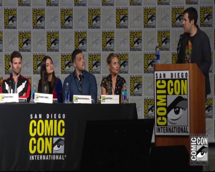 VampireDiariesWorld-dot-nl_TheOriginals_Season3-2015ComicConPanel0676.jpg