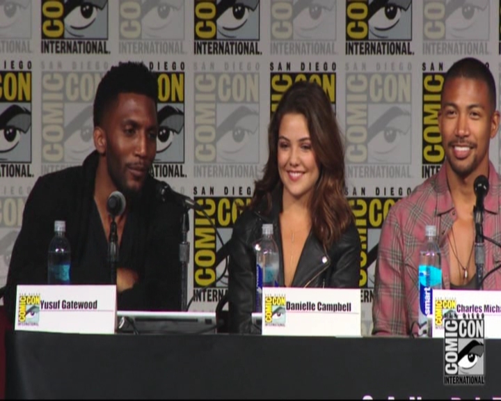 VampireDiariesWorld-dot-nl_TheOriginals_Season3-2015ComicConPanel0727.jpg