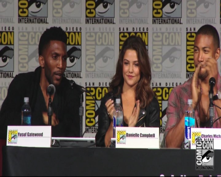 VampireDiariesWorld-dot-nl_TheOriginals_Season3-2015ComicConPanel0729.jpg