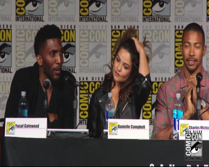 VampireDiariesWorld-dot-nl_TheOriginals_Season3-2015ComicConPanel0730.jpg