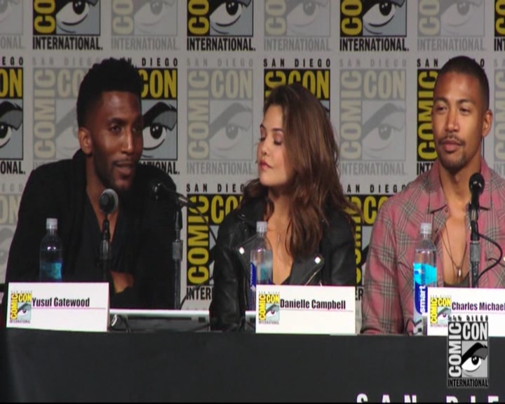 VampireDiariesWorld-dot-nl_TheOriginals_Season3-2015ComicConPanel0731.jpg