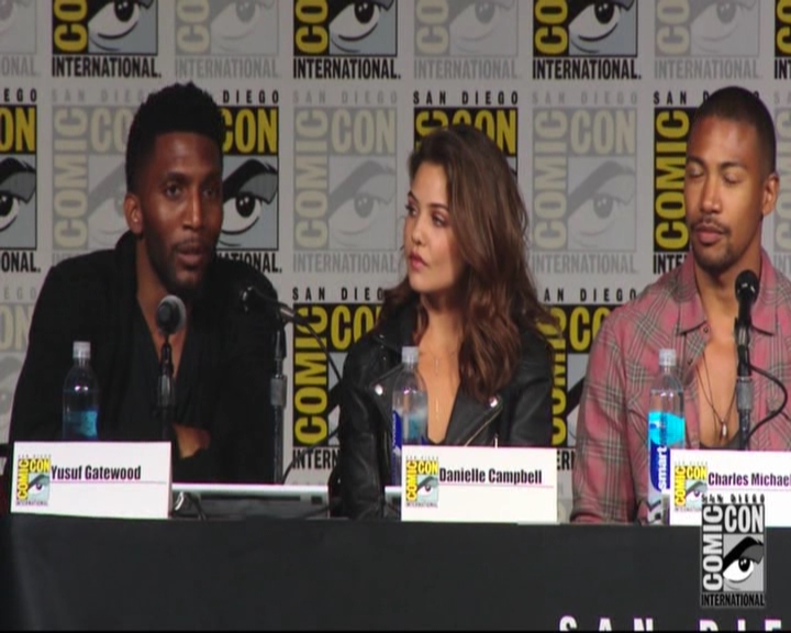 VampireDiariesWorld-dot-nl_TheOriginals_Season3-2015ComicConPanel0732.jpg