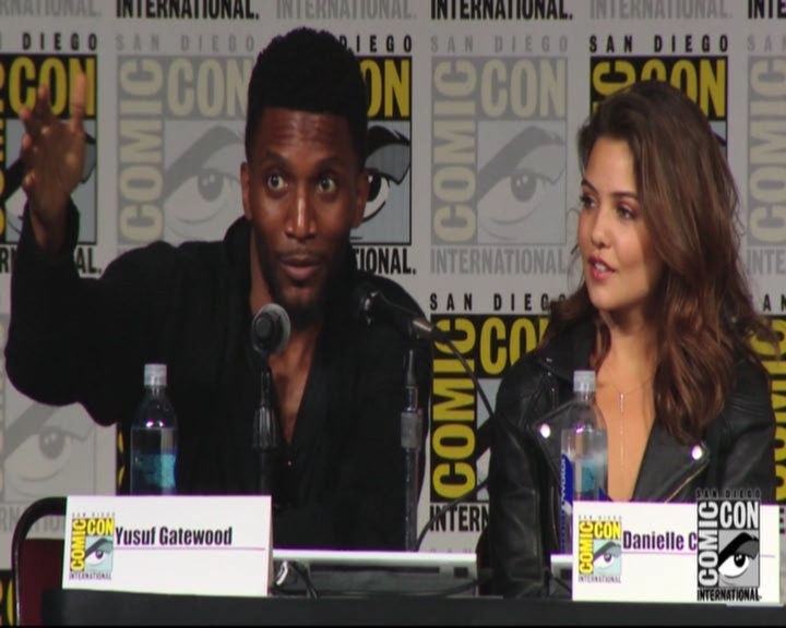 VampireDiariesWorld-dot-nl_TheOriginals_Season3-2015ComicConPanel0735.jpg