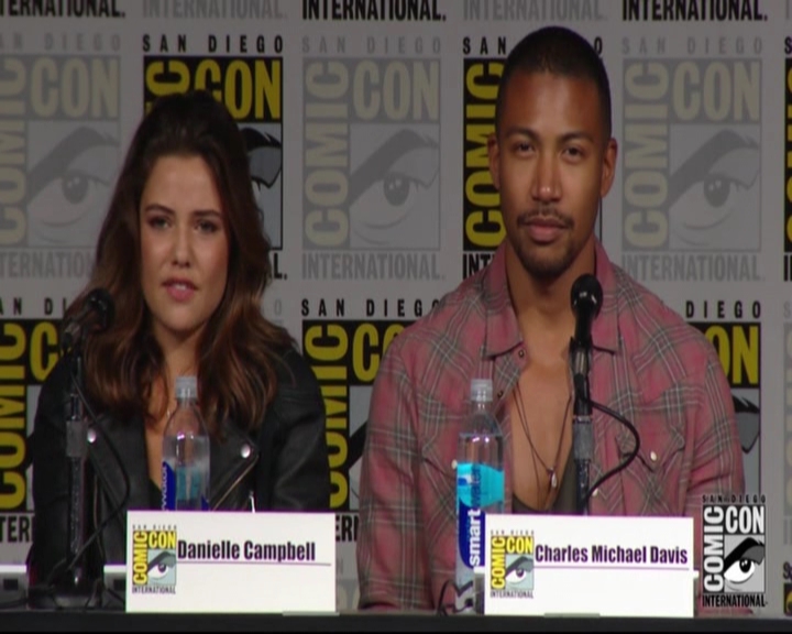 VampireDiariesWorld-dot-nl_TheOriginals_Season3-2015ComicConPanel0832.jpg