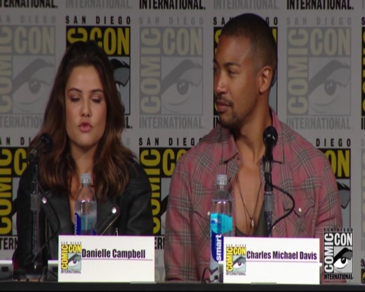 VampireDiariesWorld-dot-nl_TheOriginals_Season3-2015ComicConPanel0833.jpg