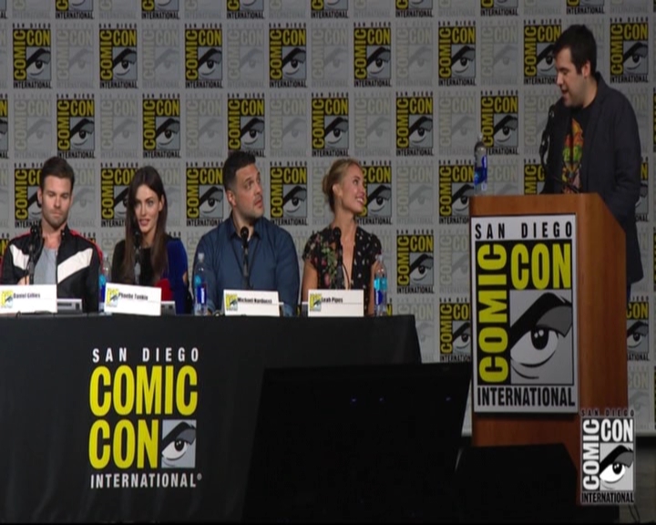 VampireDiariesWorld-dot-nl_TheOriginals_Season3-2015ComicConPanel0856.jpg