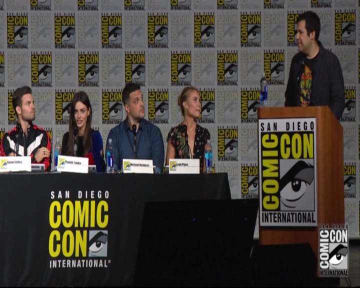 VampireDiariesWorld-dot-nl_TheOriginals_Season3-2015ComicConPanel0857.jpg