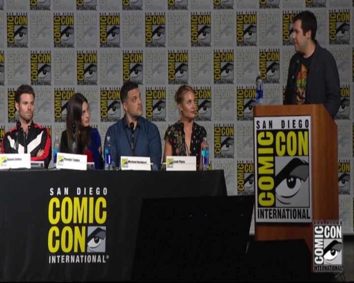 VampireDiariesWorld-dot-nl_TheOriginals_Season3-2015ComicConPanel0859.jpg