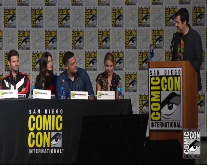 VampireDiariesWorld-dot-nl_TheOriginals_Season3-2015ComicConPanel0875.jpg