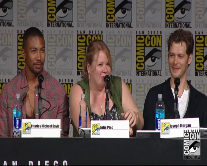 VampireDiariesWorld-dot-nl_TheOriginals_Season3-2015ComicConPanel0900.jpg