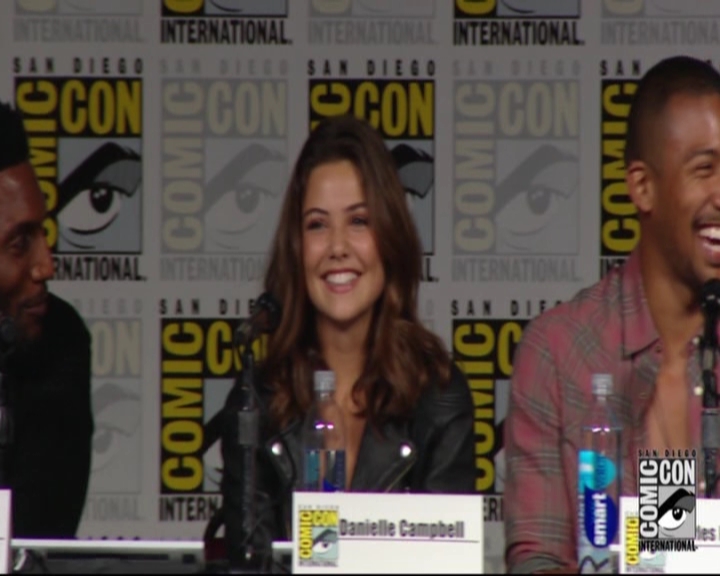 VampireDiariesWorld-dot-nl_TheOriginals_Season3-2015ComicConPanel1069.jpg