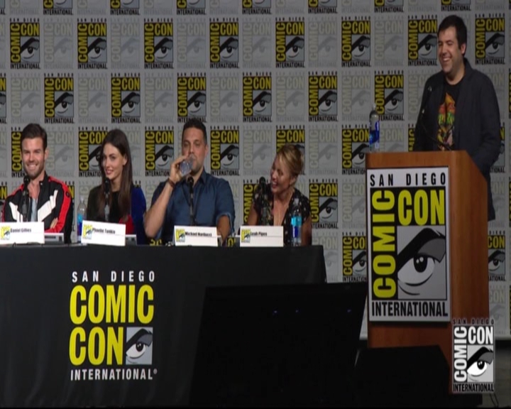 VampireDiariesWorld-dot-nl_TheOriginals_Season3-2015ComicConPanel1107.jpg