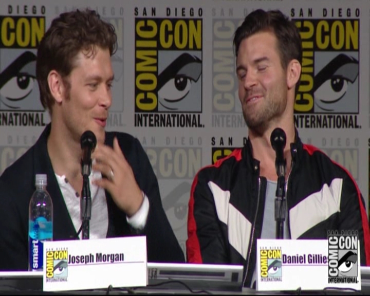 VampireDiariesWorld-dot-nl_TheOriginals_Season3-2015ComicConPanel1147.jpg