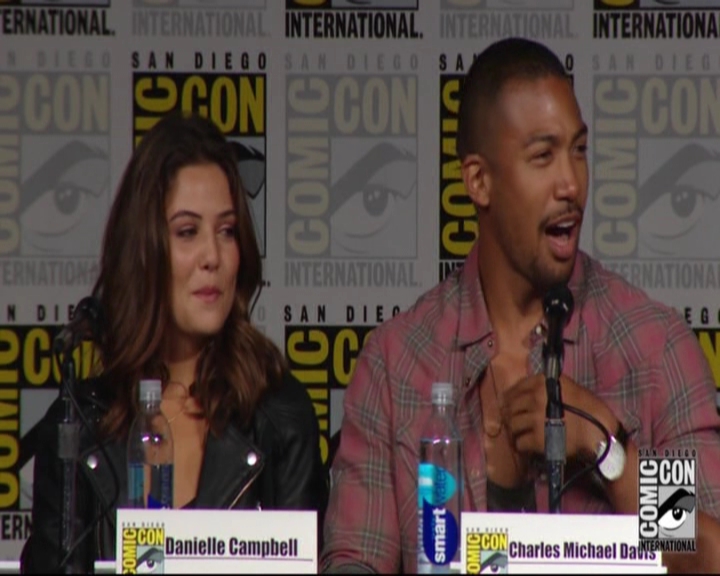 VampireDiariesWorld-dot-nl_TheOriginals_Season3-2015ComicConPanel1174.jpg