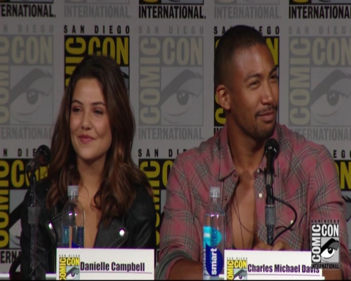 VampireDiariesWorld-dot-nl_TheOriginals_Season3-2015ComicConPanel1179.jpg