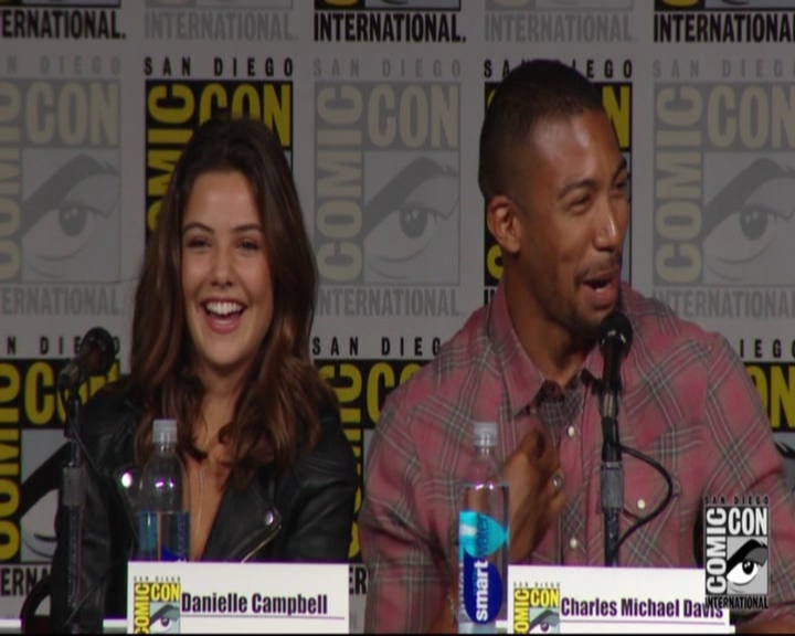 VampireDiariesWorld-dot-nl_TheOriginals_Season3-2015ComicConPanel1191.jpg