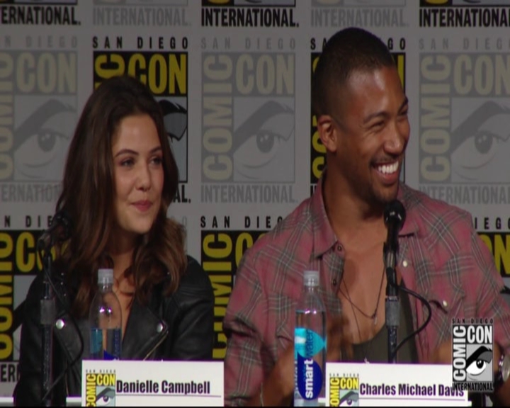 VampireDiariesWorld-dot-nl_TheOriginals_Season3-2015ComicConPanel1194.jpg