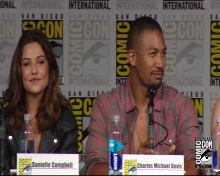 VampireDiariesWorld-dot-nl_TheOriginals_Season3-2015ComicConPanel1223.jpg