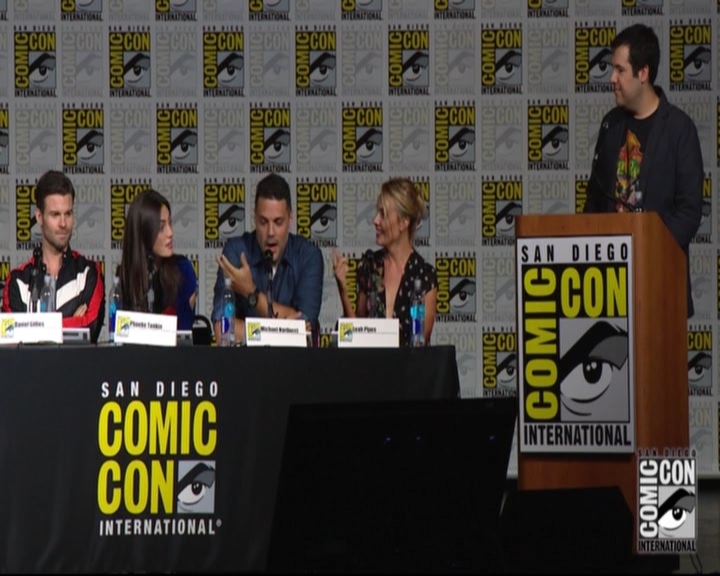 VampireDiariesWorld-dot-nl_TheOriginals_Season3-2015ComicConPanel1308.jpg