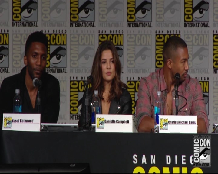 VampireDiariesWorld-dot-nl_TheOriginals_Season3-2015ComicConPanel1333.jpg