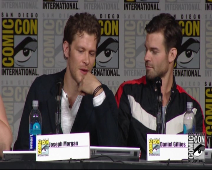 VampireDiariesWorld-dot-nl_TheOriginals_Season3-2015ComicConPanel1393.jpg