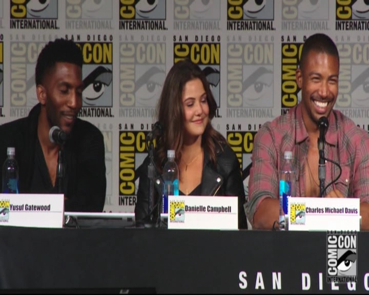 VampireDiariesWorld-dot-nl_TheOriginals_Season3-2015ComicConPanel1438.jpg