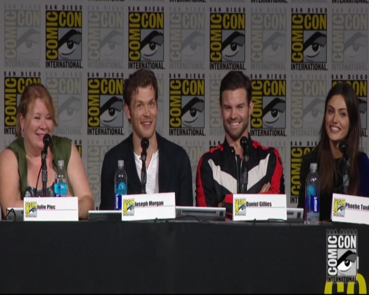 VampireDiariesWorld-dot-nl_TheOriginals_Season3-2015ComicConPanel1571.jpg