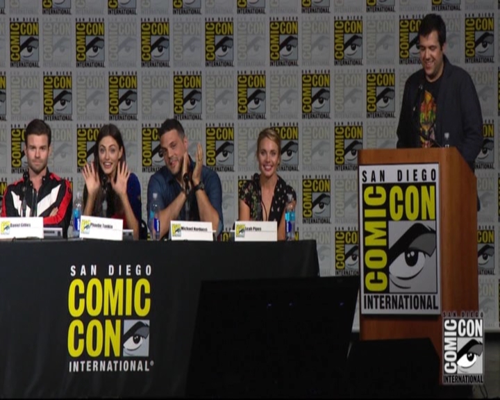 VampireDiariesWorld-dot-nl_TheOriginals_Season3-2015ComicConPanel1577.jpg