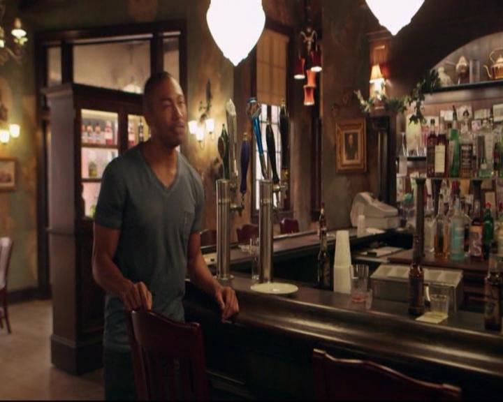 VampireDiariesWorld-dot-nl_TheOriginals_Season3CharlesMichaelDavisinTheBigEasy0369.jpg