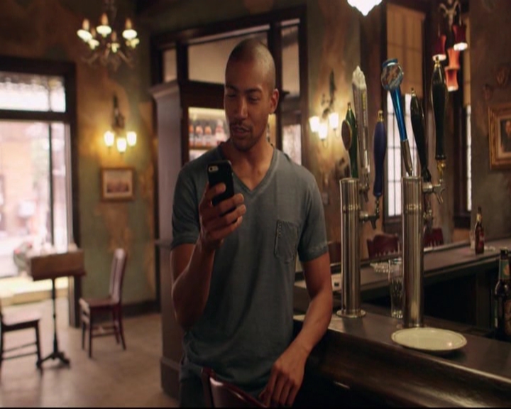 VampireDiariesWorld-dot-nl_TheOriginals_Season3CharlesMichaelDavisinTheBigEasy0391.jpg