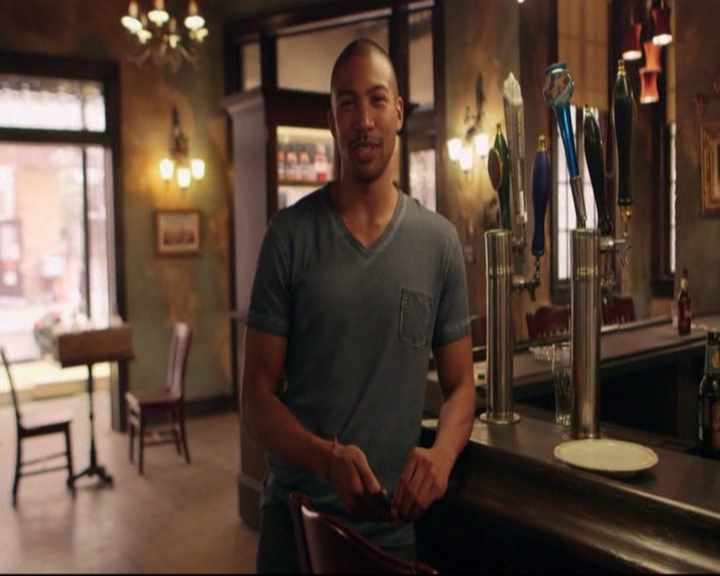 VampireDiariesWorld-dot-nl_TheOriginals_Season3CharlesMichaelDavisinTheBigEasy0403.jpg