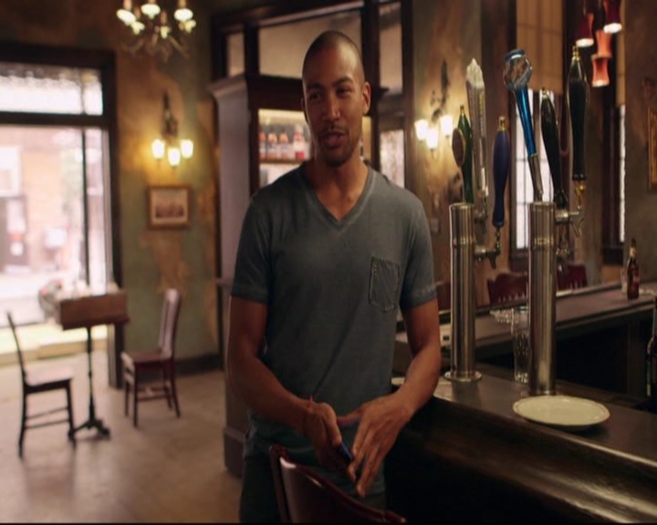 VampireDiariesWorld-dot-nl_TheOriginals_Season3CharlesMichaelDavisinTheBigEasy0405.jpg