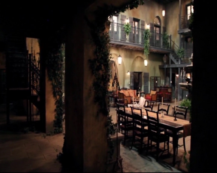 VampireDiariesWorld-dot-nl_TheOriginals_Season3CharlesMichaelDavisinTheBigEasy0411.jpg