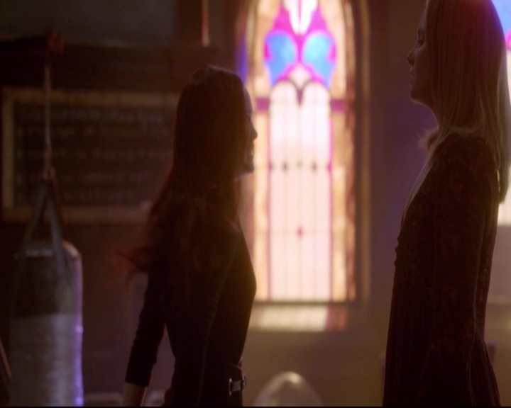 VampireDiariesWorld-dot-nl_TheOriginals_Season3GAGReel0104.jpg